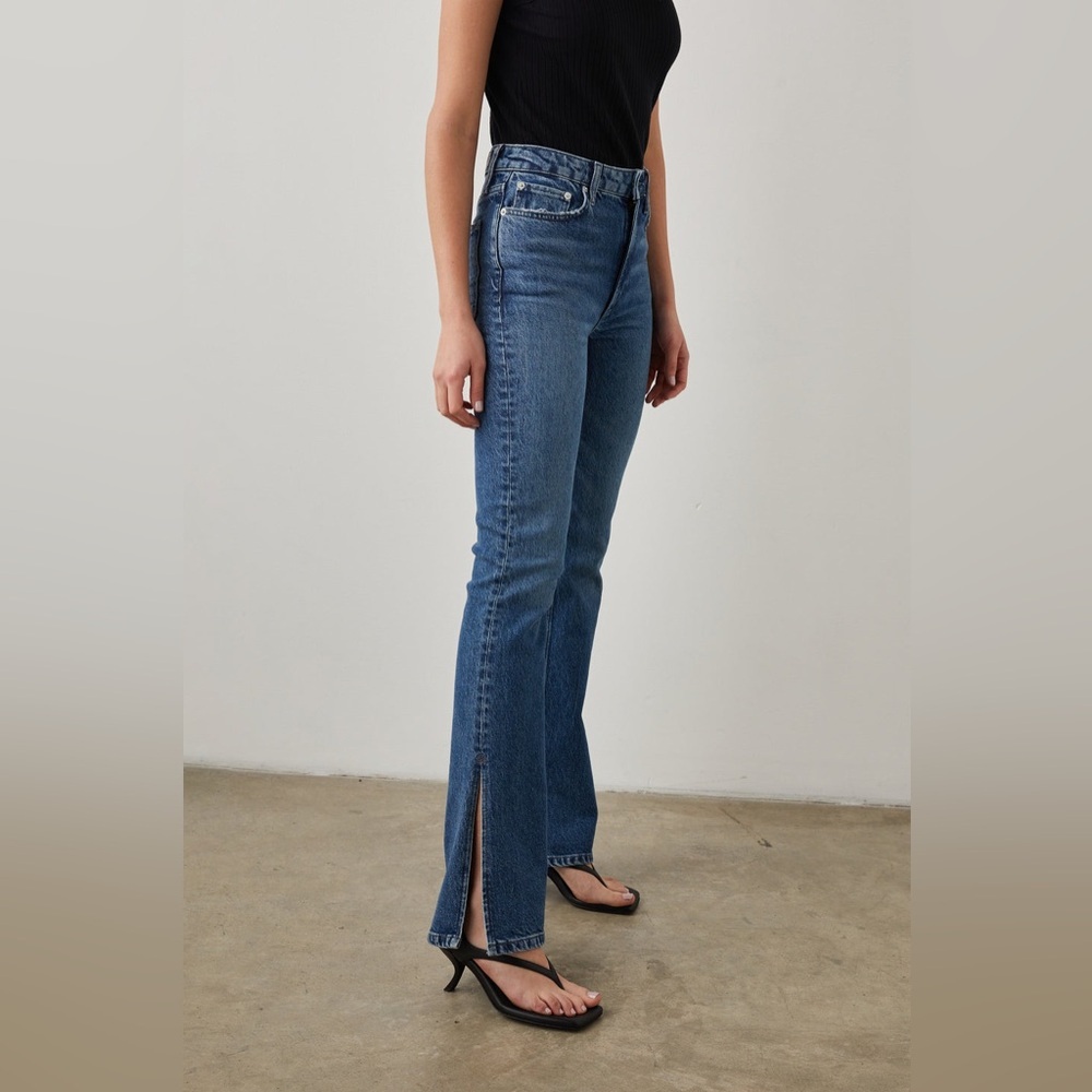 Rails Sunset Slim Flare Size 28 Navy Stone